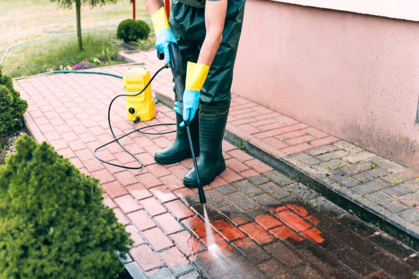 Why Choose Our Certified Pressure Washing Experts for Your Project Needs in Urbana, IL?