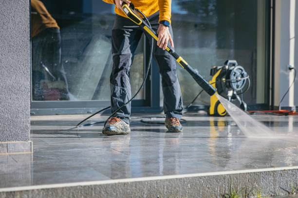 Best Deck Pressure Washing  in Urbana, IL